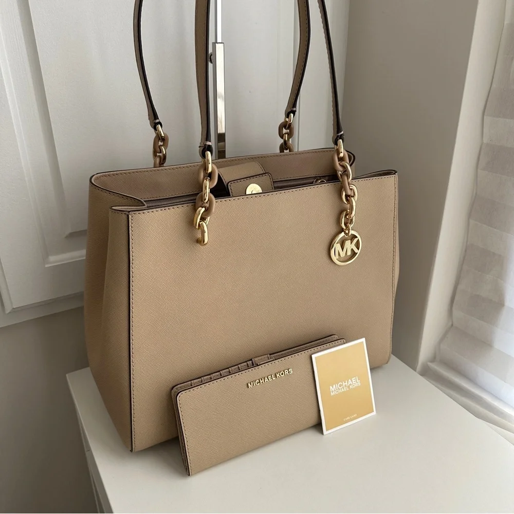 NWT $556 Michael Kors Purse Bags Set - Picture 2 of 8